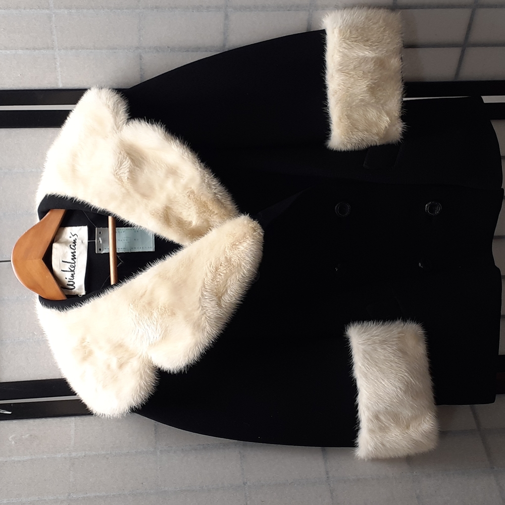 Vintage black fabric short coat with fur cuffs and collar